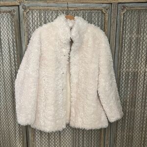 Women's Faux Fur Coat - Light Pink
